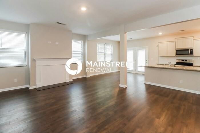 11918 Lovejoy Crossing Way - Photo 4 of 16