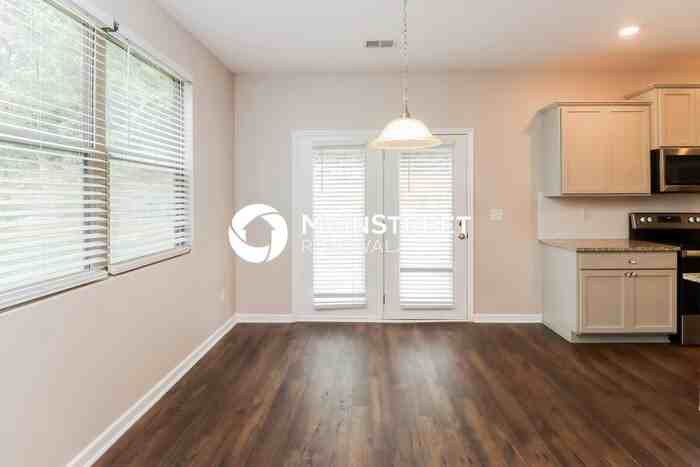 11918 Lovejoy Crossing Way - Photo 6 of 16