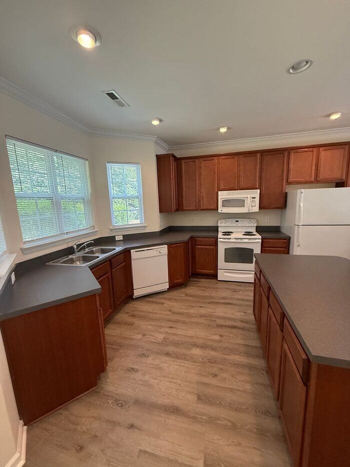 214 Maynard Summit Way - Photo 7 of 21