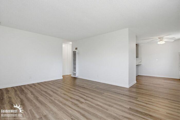643 W 6th Ave #647 - Photo 4 of 19