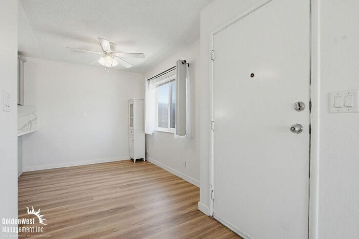 643 W 6th Ave #647 - Photo 5 of 19