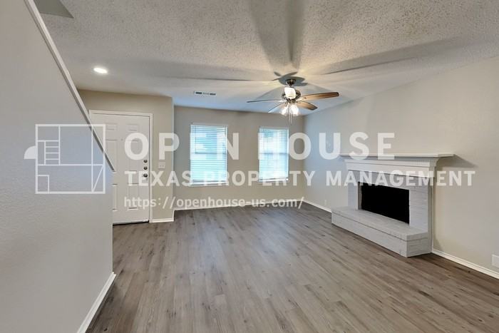 3117 Kappwood Ct - Photo 5 of 22