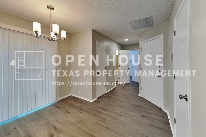 3117 Kappwood Ct - Photo 7 of 22
