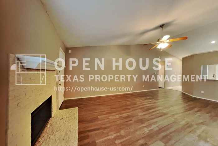 1312 Wyndham Dr - Photo 4 of 20