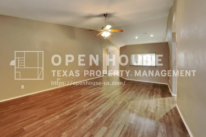 1312 Wyndham Dr - Photo 6 of 20