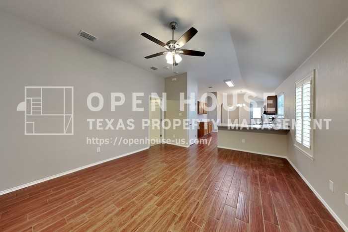 12141 Thicket Bend Dr - Photo 5 of 22