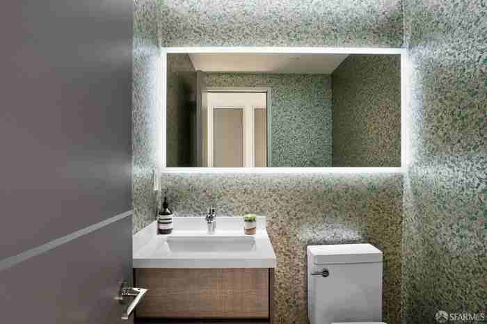 2830 22nd St #2830 - Photo 7 of 12