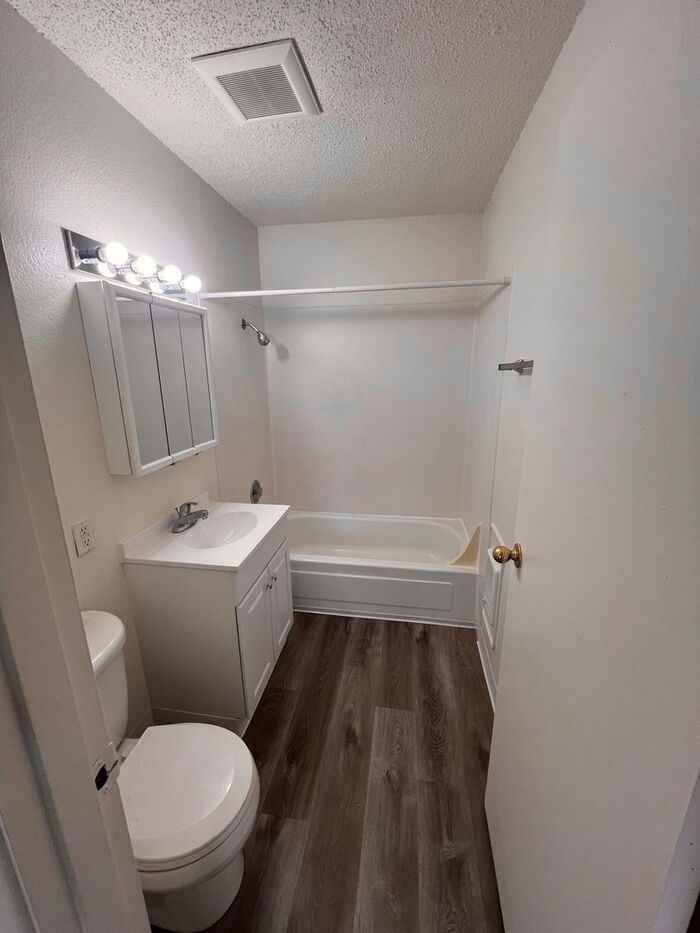 2946 Se Harrison St #33 - Photo 2 of 5