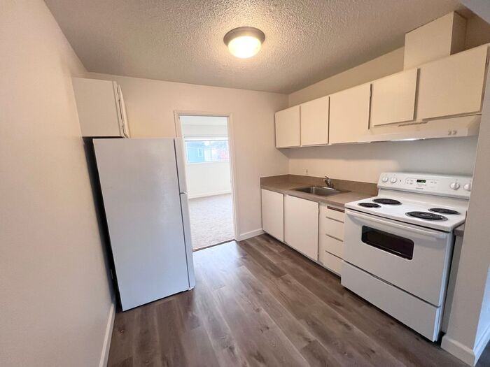 2946 Se Harrison St #33 - Photo 4 of 5