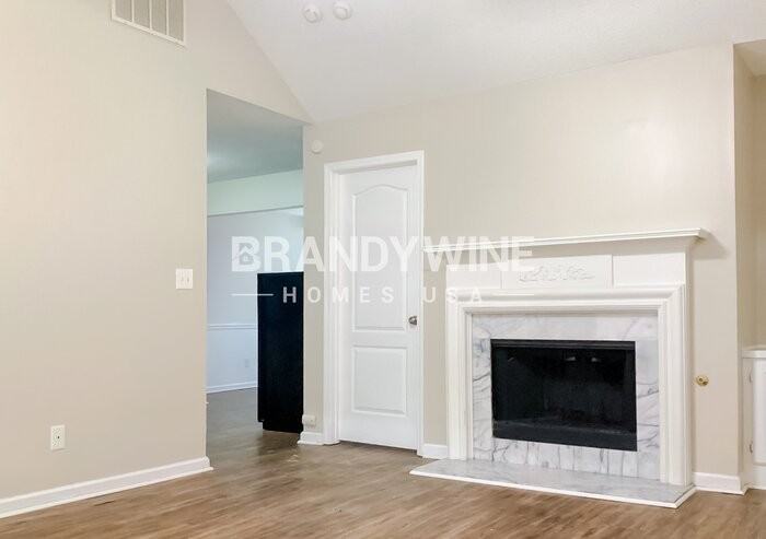 406 Sunny Field Ct - Photo 4 of 9