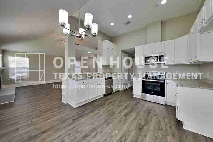 5701 Turner St - Photo 6 of 20