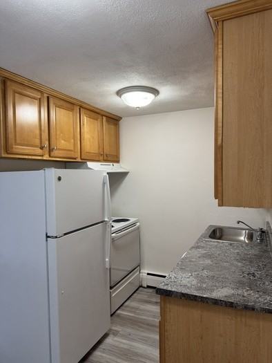 60 Franklin St #8 - Photo 3 of 8