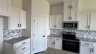 308 Woodstock Ln - Photo 1 of 1