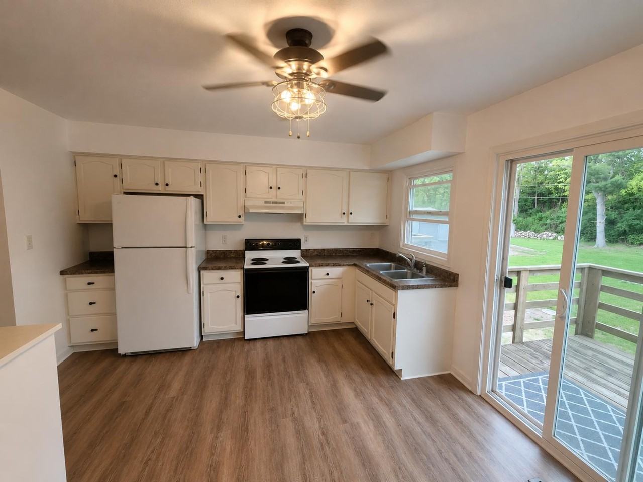 14159 Talcott Dr - Photo 5 of 10