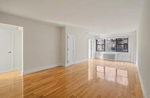 featured image of E 33rd St #13B