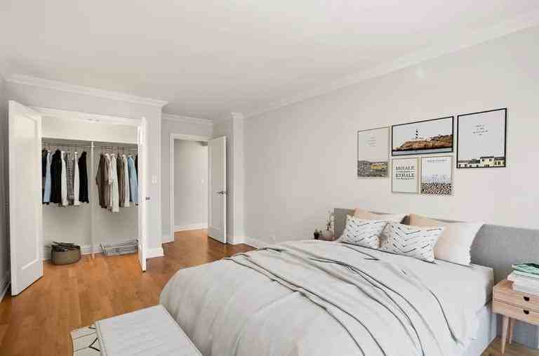 E 33rd St #6G - Photo 5 of 6