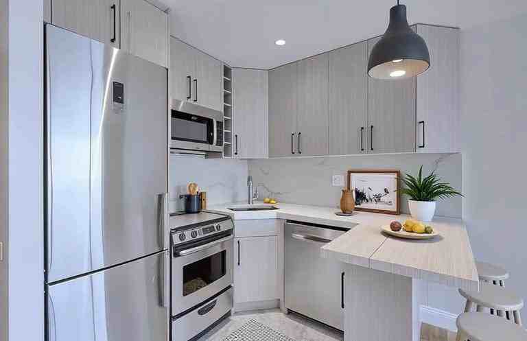 E 30th St #3C - Photo 2 of 4