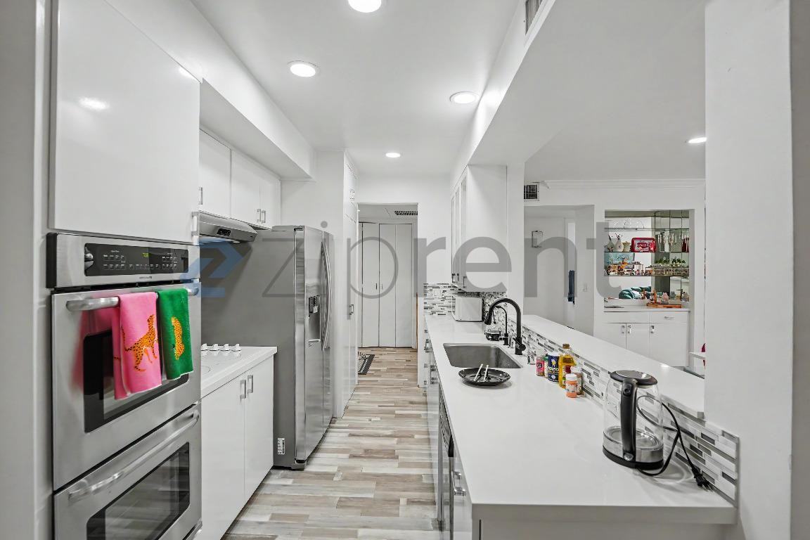 1277 S Beverly Glen Blvd #107 - Photo 7 of 24