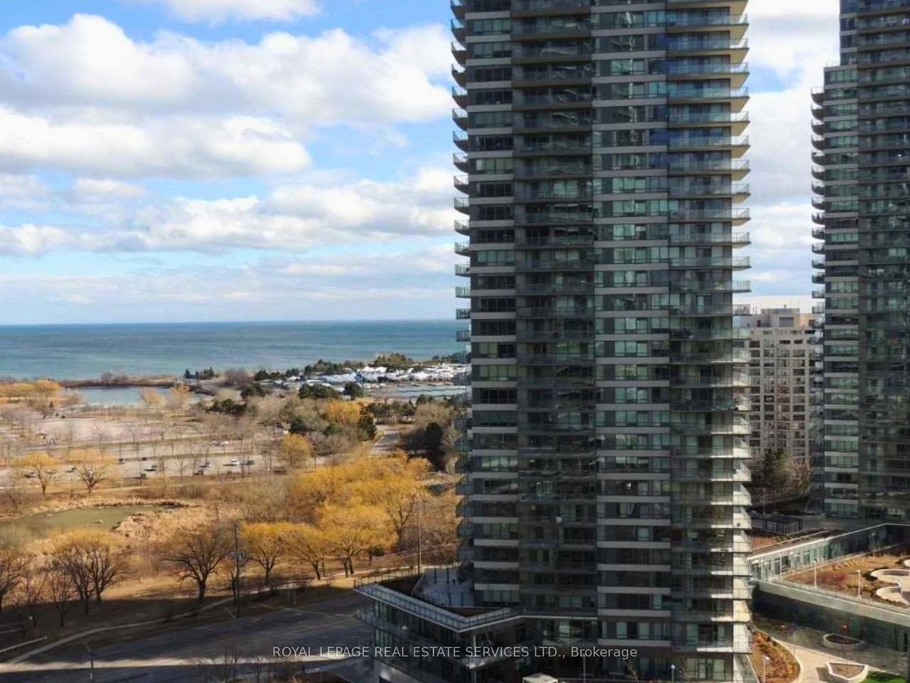 2220 Lake Shore Boulevard West #2210 - Photo 4 of 5