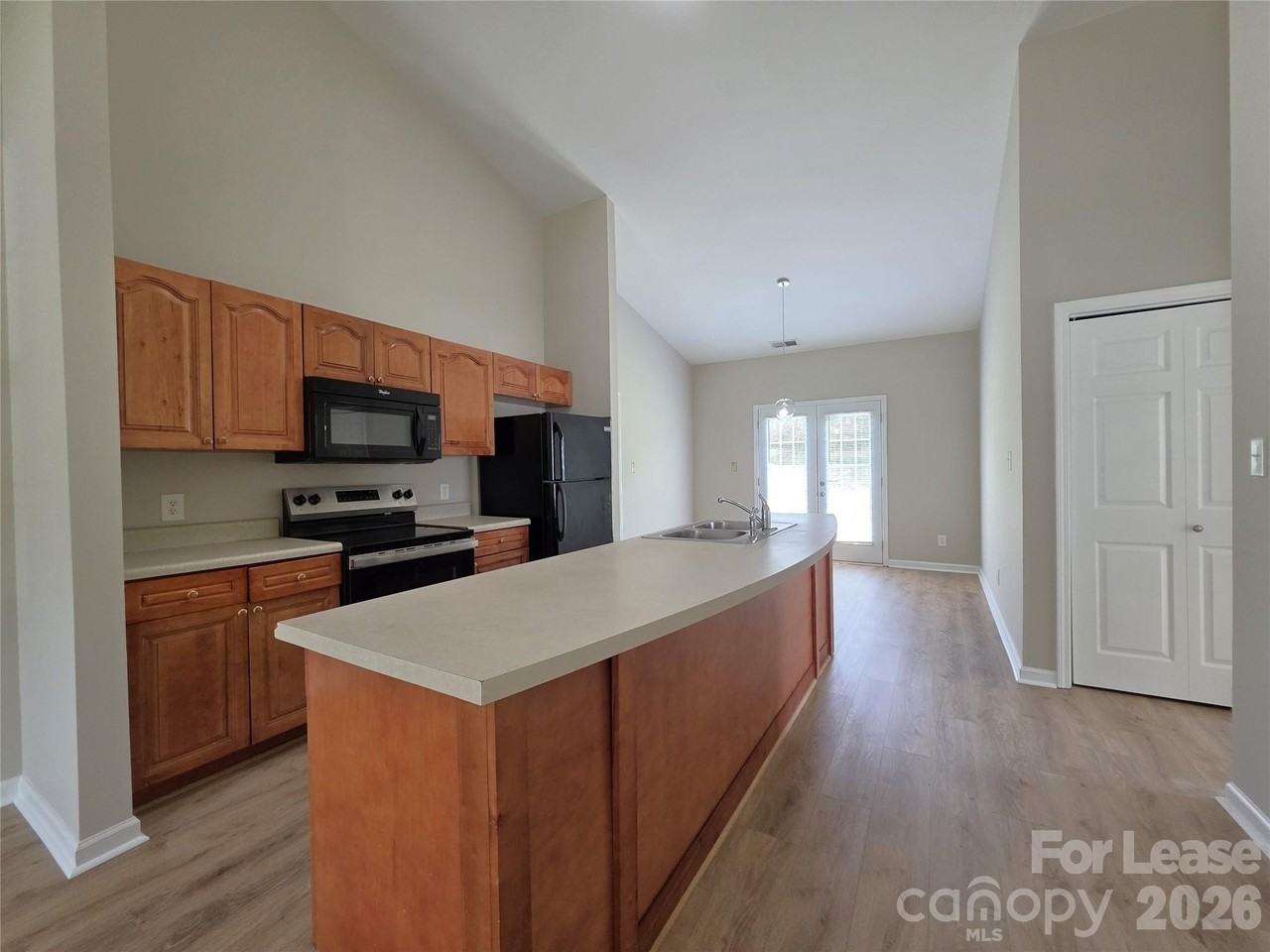 2655 Captains Watch Rd Ne - Photo 4 of 19