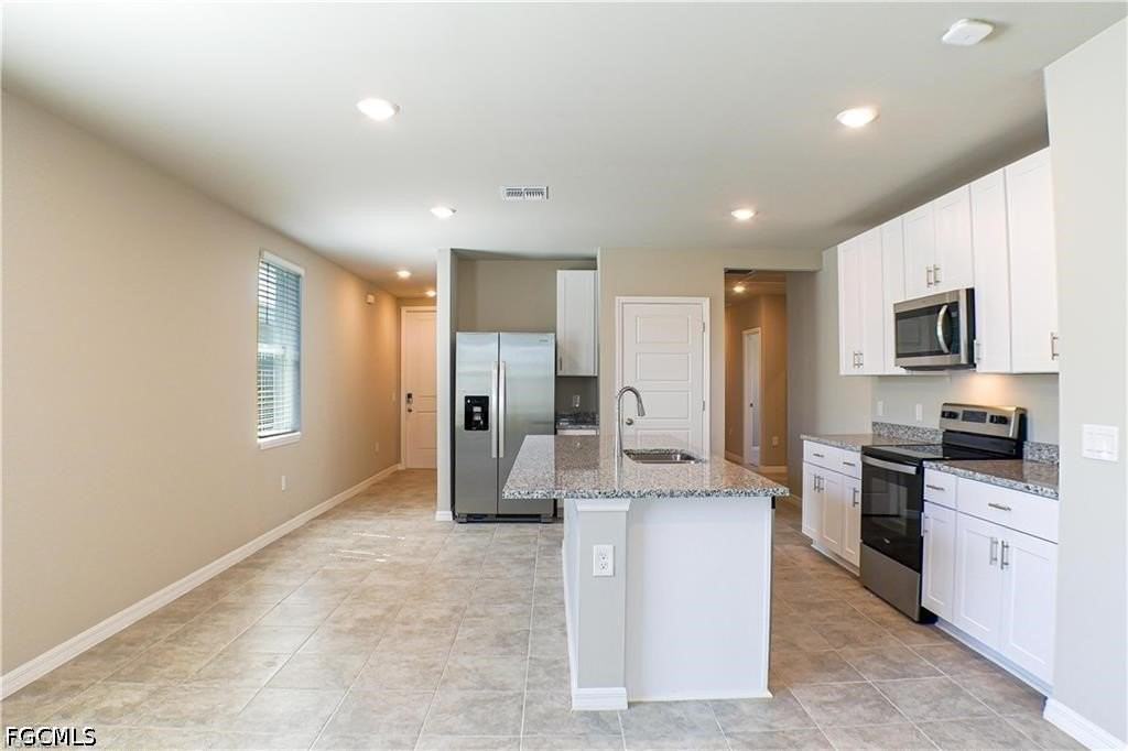44229 Saddlewood Ct - Photo 6 of 24