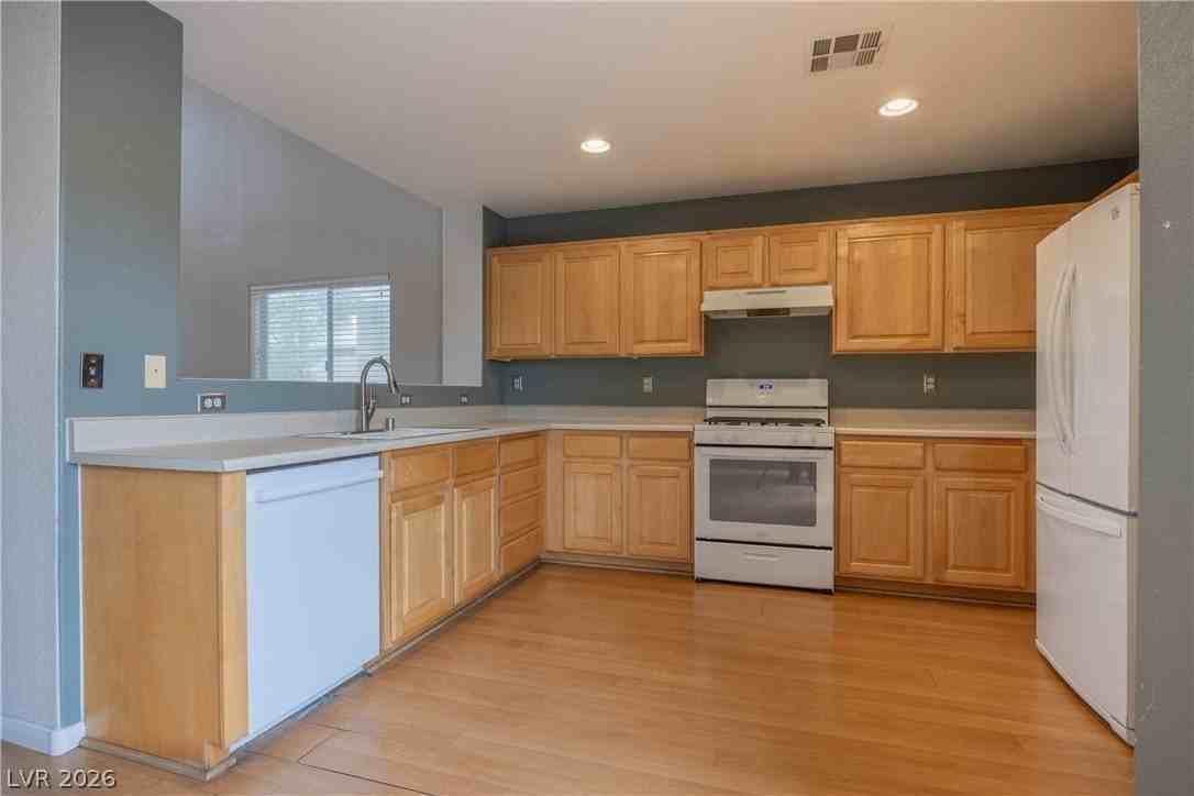 10343 Keystone Pastures St - Photo 6 of 37