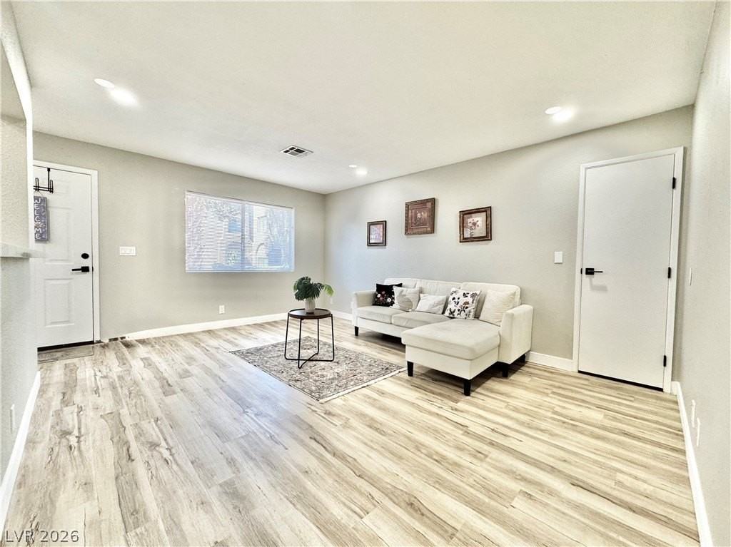 5181 Pioneer Ave #102 - Photo 4 of 34