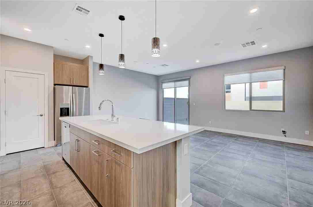 2374 San Siro St - Photo 7 of 41