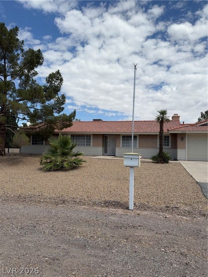 1560 Albino Dr - Photo 2 of 21