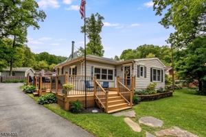 featured image of 1020 Green Pond Rd