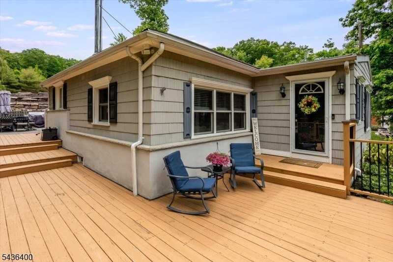 1020 Green Pond Rd - Photo 3 of 25