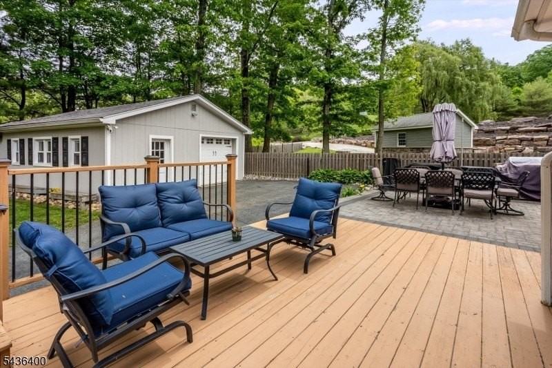 1020 Green Pond Rd - Photo 5 of 25