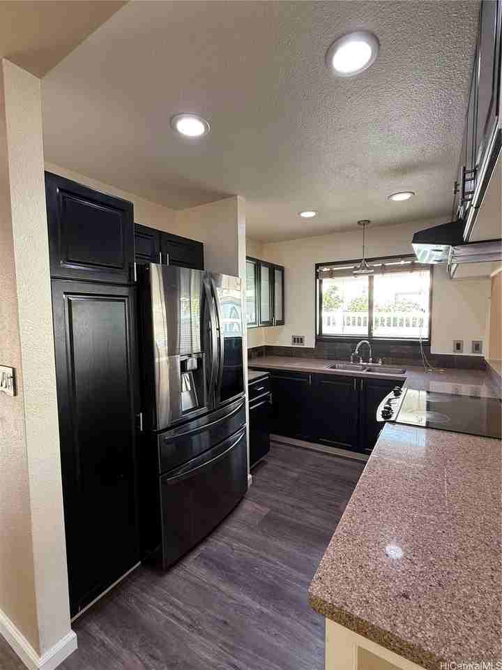 91-1054 Pakaweli St - Photo 3 of 10