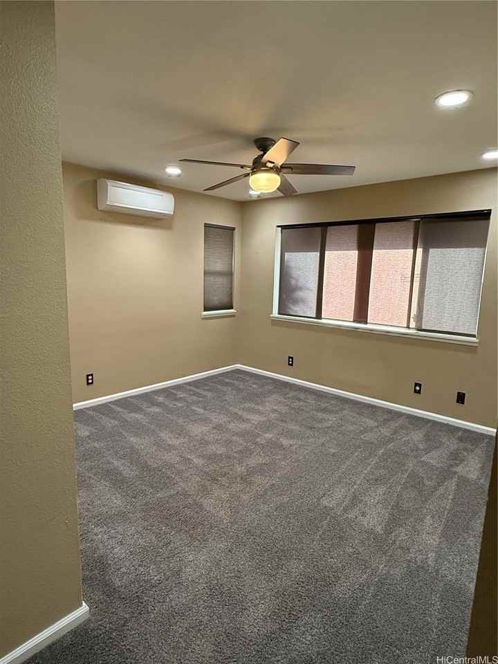 91-1054 Pakaweli St - Photo 5 of 10