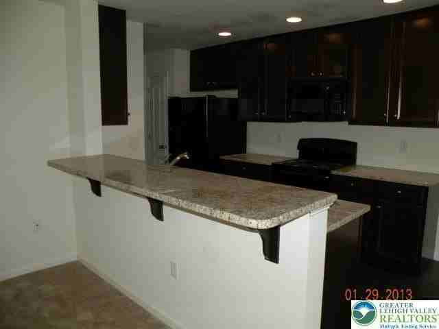 5985 Valley Forge Dr - Photo 5 of 14