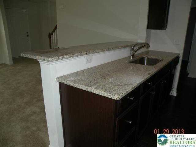 5985 Valley Forge Dr - Photo 7 of 14