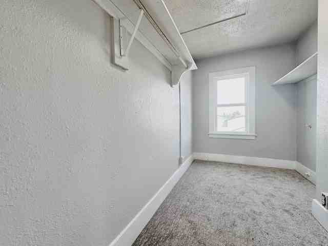 LINCOLN APARTMENTS - Photo 2 of 24