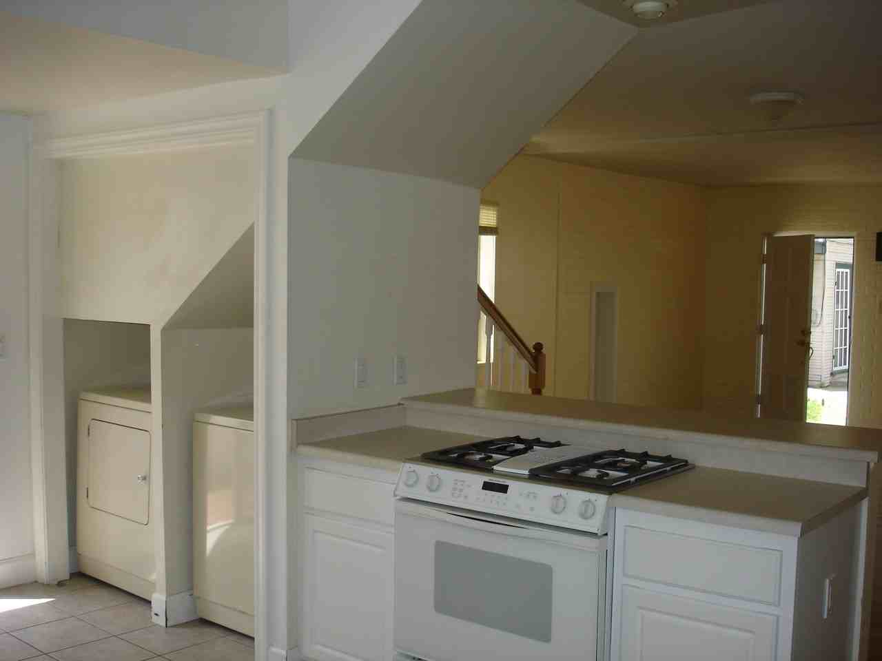 1245 33rd St #1 - Photo 4 of 13