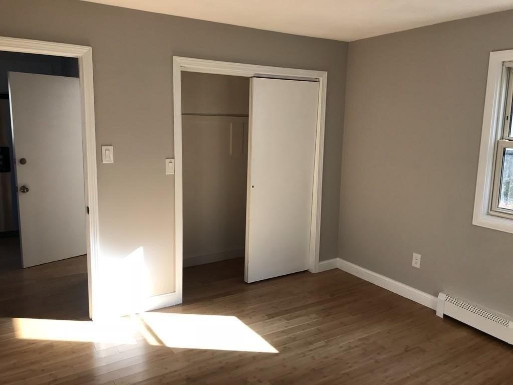 207- 209 Vine St #2 - Photo 7 of 11