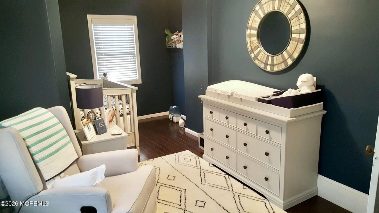625 Brooklyn Blvd - Photo 5 of 13