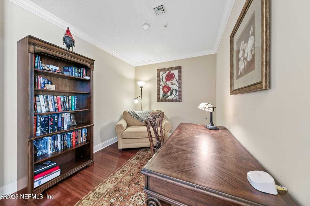1431 Riverplace Blvd #2302 - Photo 5 of 50