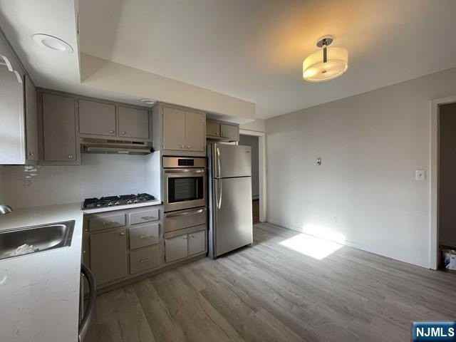 1542 10th St #2 - Photo 2 of 20