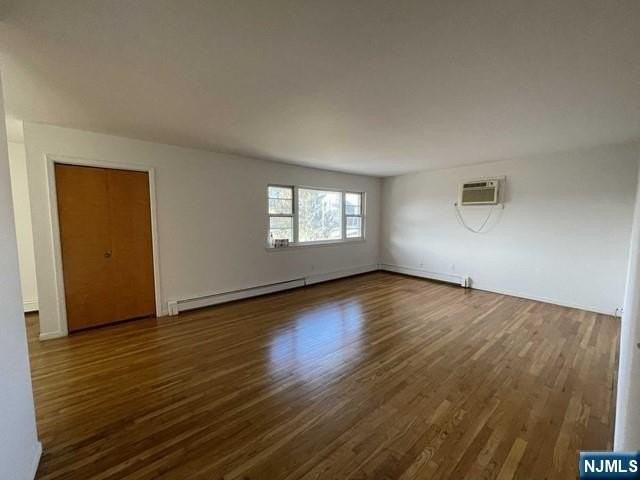 1542 10th St #2 - Photo 6 of 20