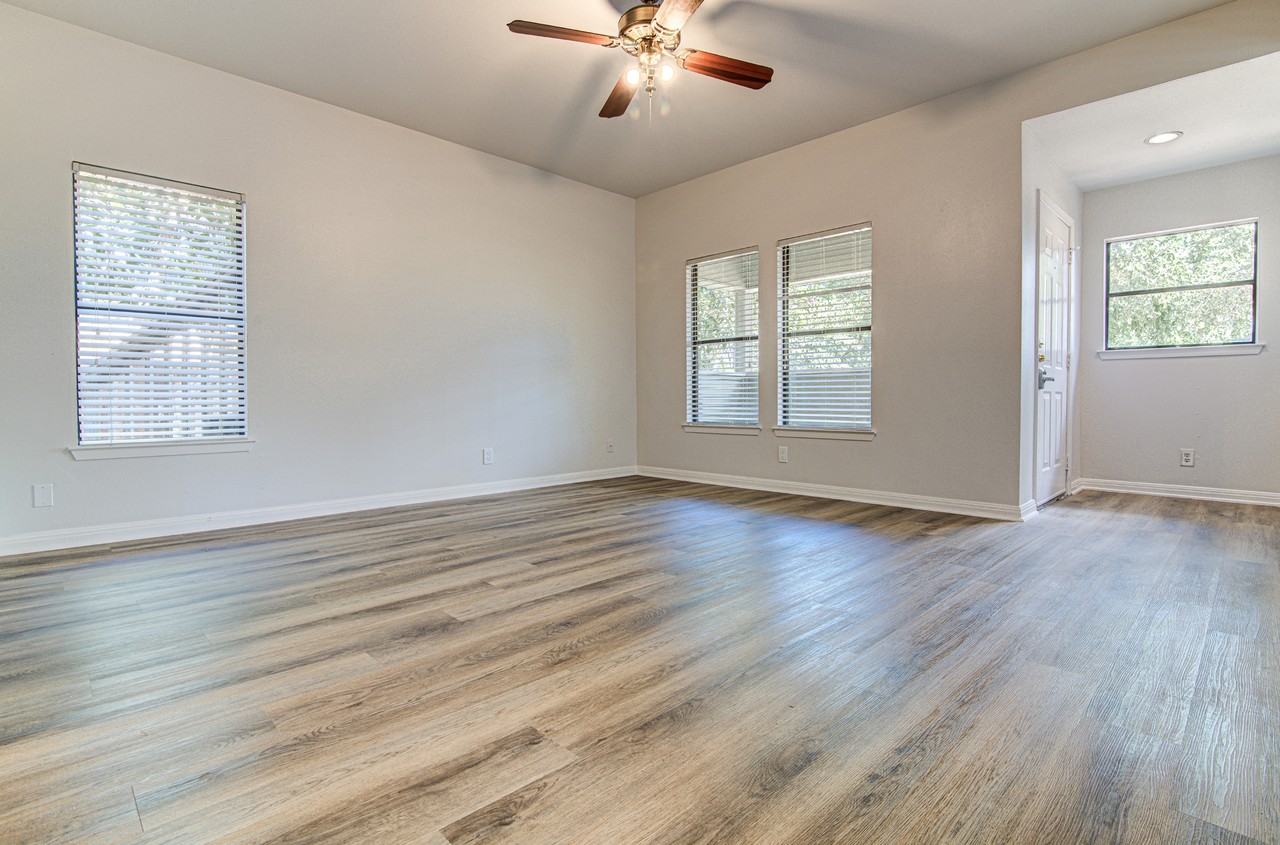 311 W Mary St #A - Photo 5 of 23