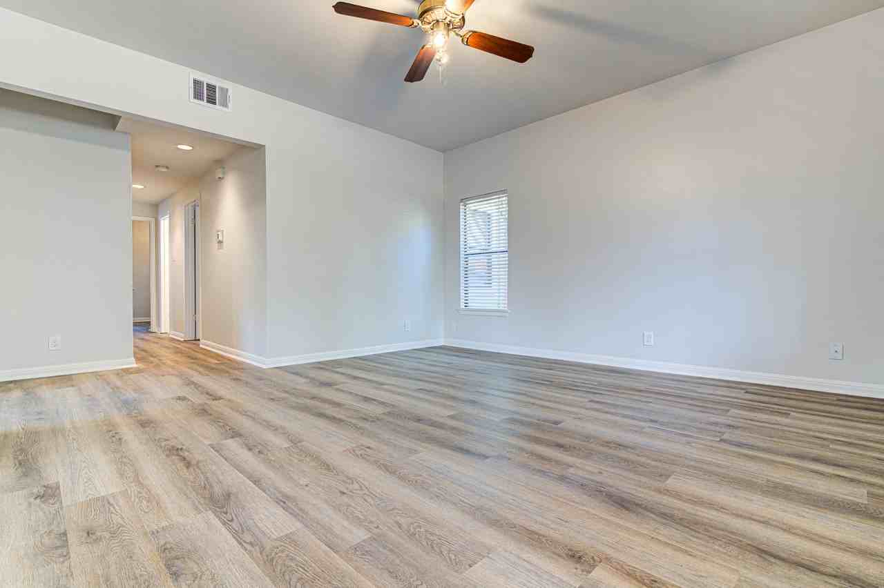 311 W Mary St #A - Photo 7 of 23