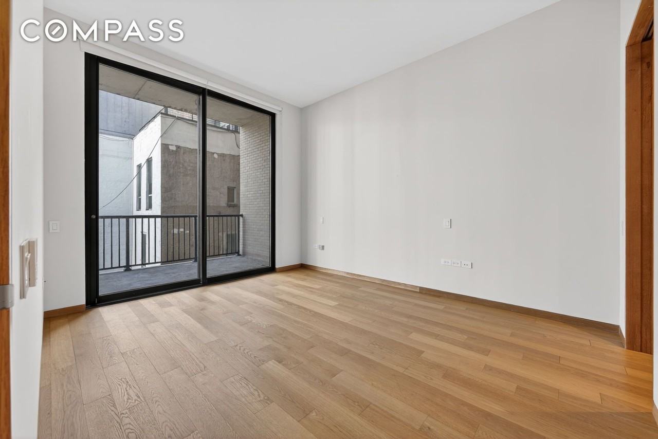 68 Spring St #4R - Photo 6 of 12