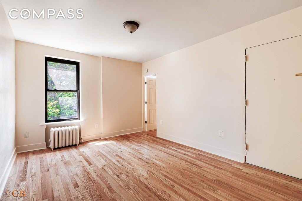 154 Hancock St #4F - Photo 2 of 4