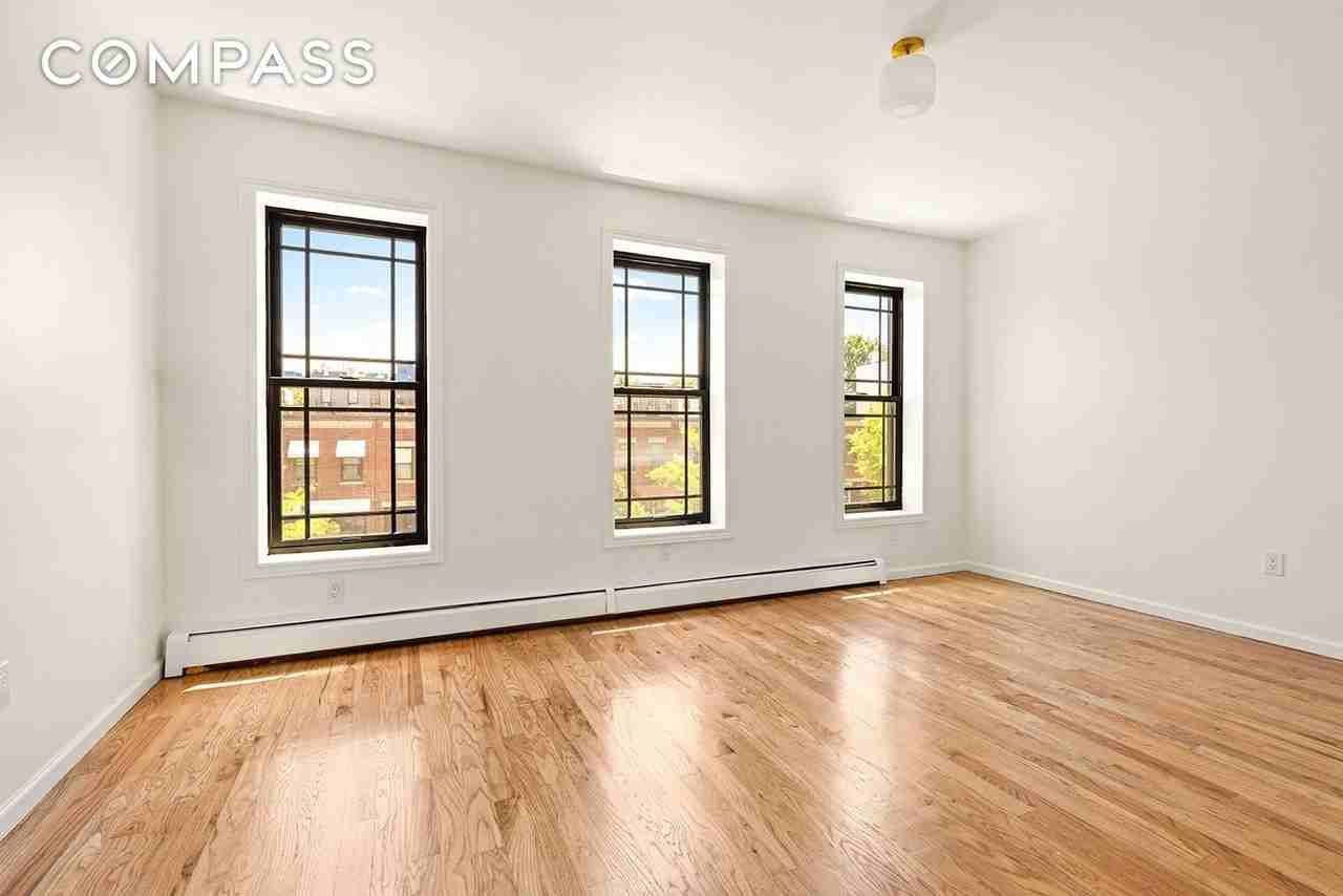609 Lexington Ave #2 - Photo 7 of 12