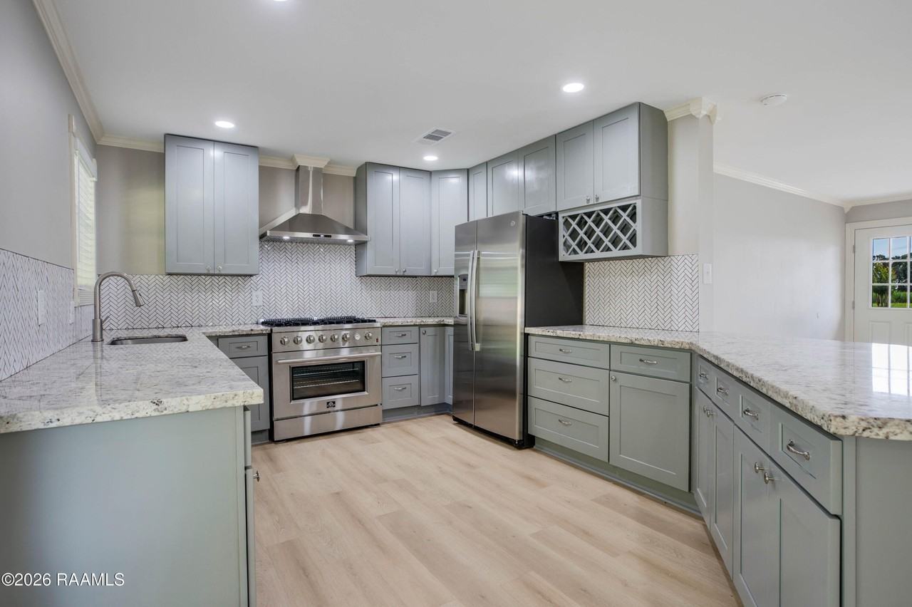 5502 Coteau Rd - Photo 6 of 15