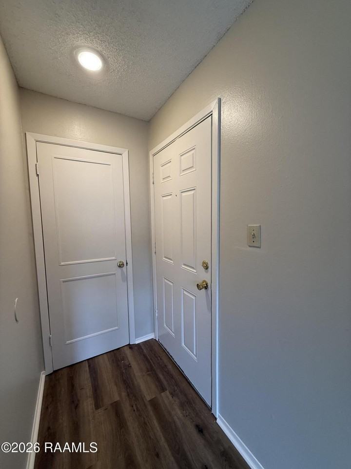 200 High Meadows Blvd #121 - Photo 2 of 21